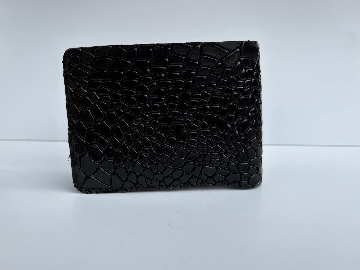 Bi Fold Crocodile Skin Wallet | Bold, Durable, Elite Style.