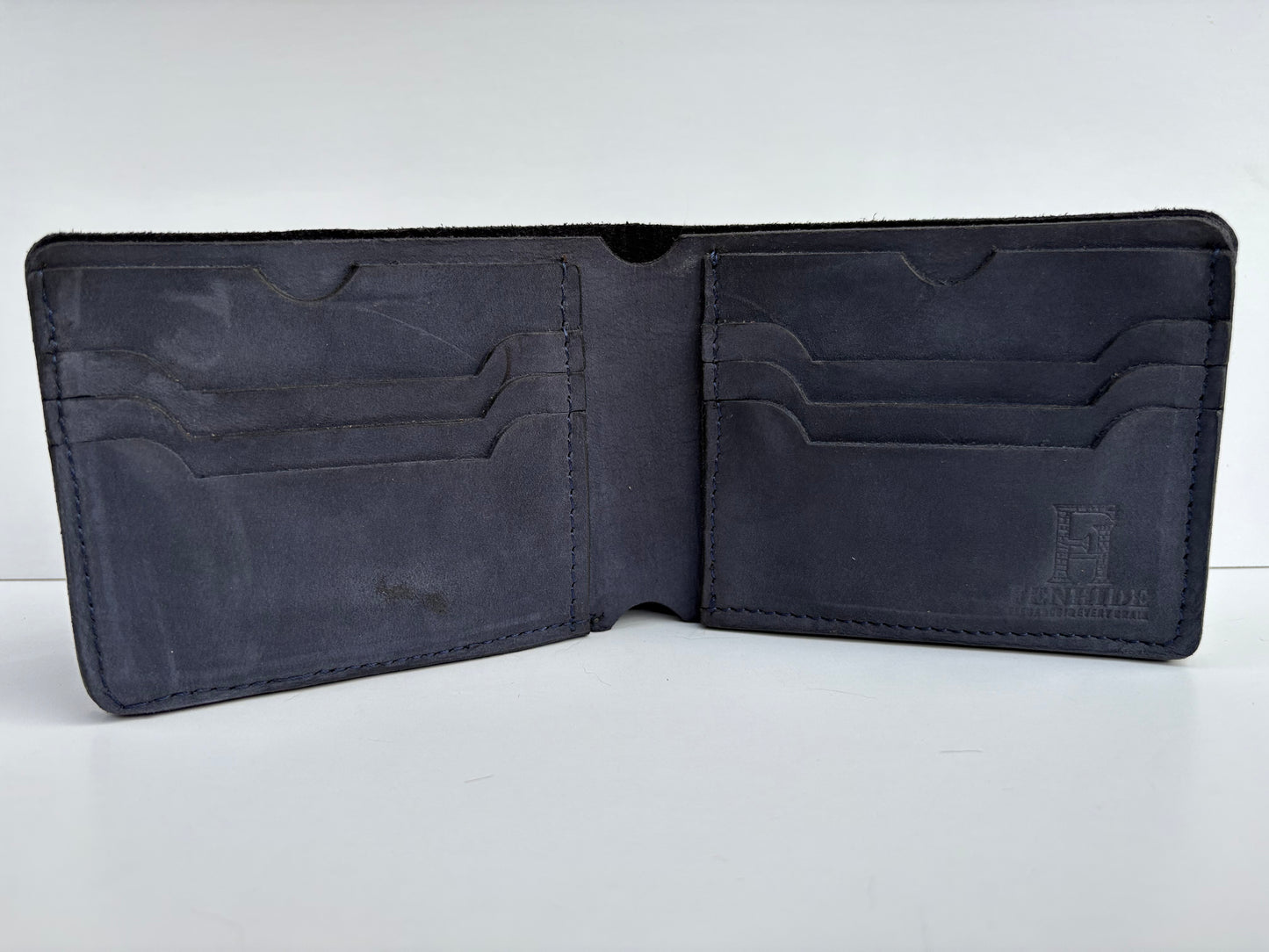 Bi Fold Stingray Skin Wallet | Ocean-inspired Everyday Carry.