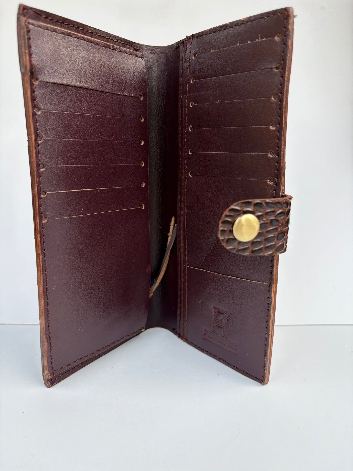 Crocodile Hide Long Wallet – Solve Bulk, Style & Durability Issues with Executive Elegance