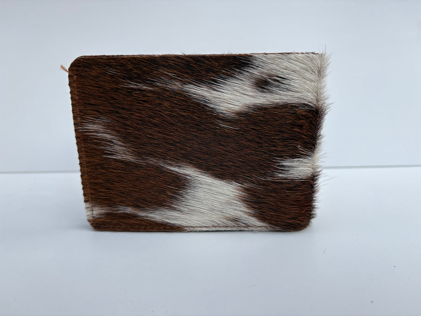 Bi Fold Goat Skin Wallet | Flexible, Resilient, Premium Comfort.