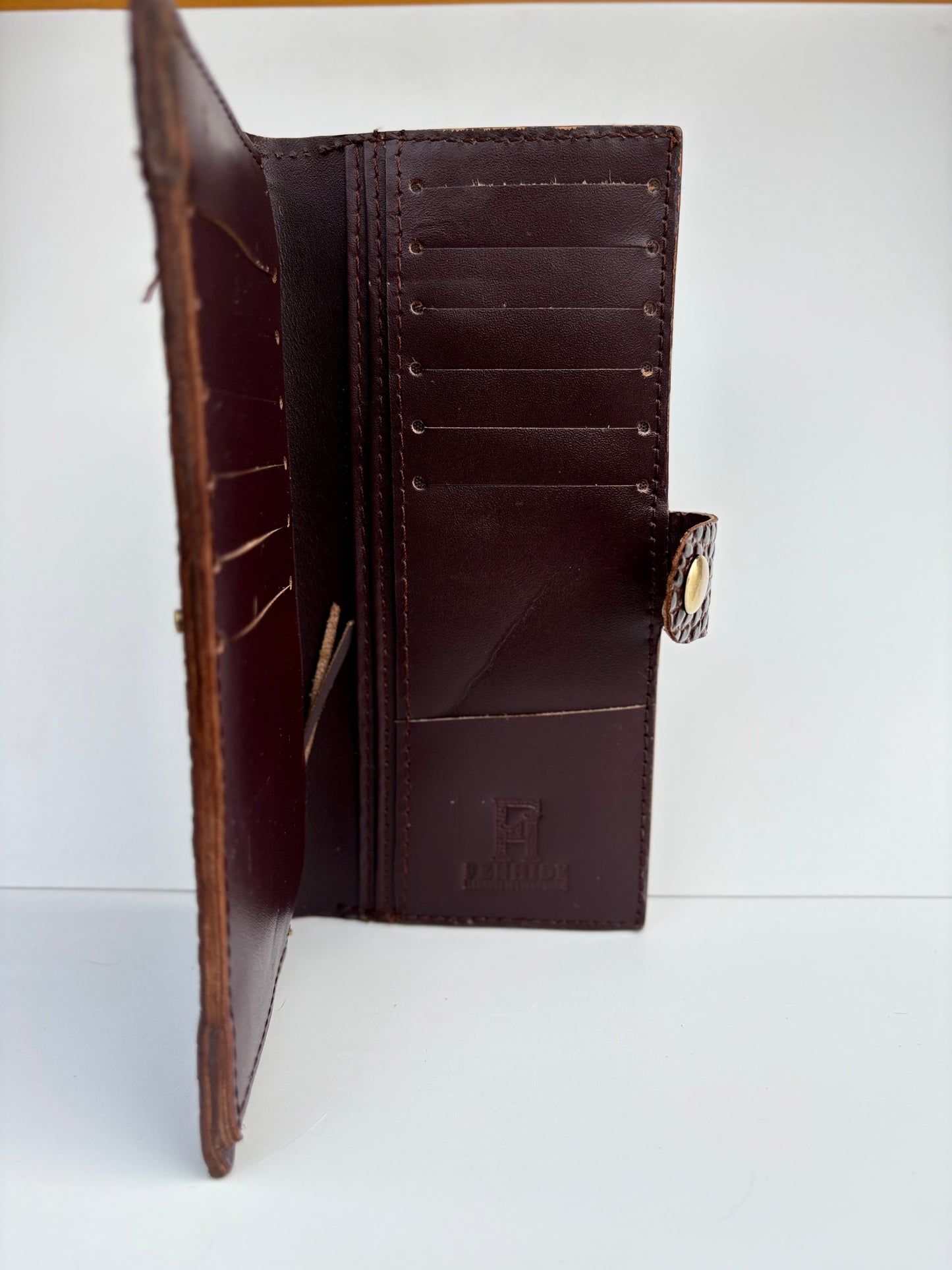 Crocodile Hide Long Wallet – Solve Bulk, Style & Durability Issues with Executive Elegance
