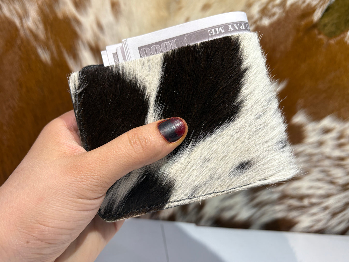 Bi Fold Goat Skin Wallet | Flexible, Resilient, Premium Comfort.